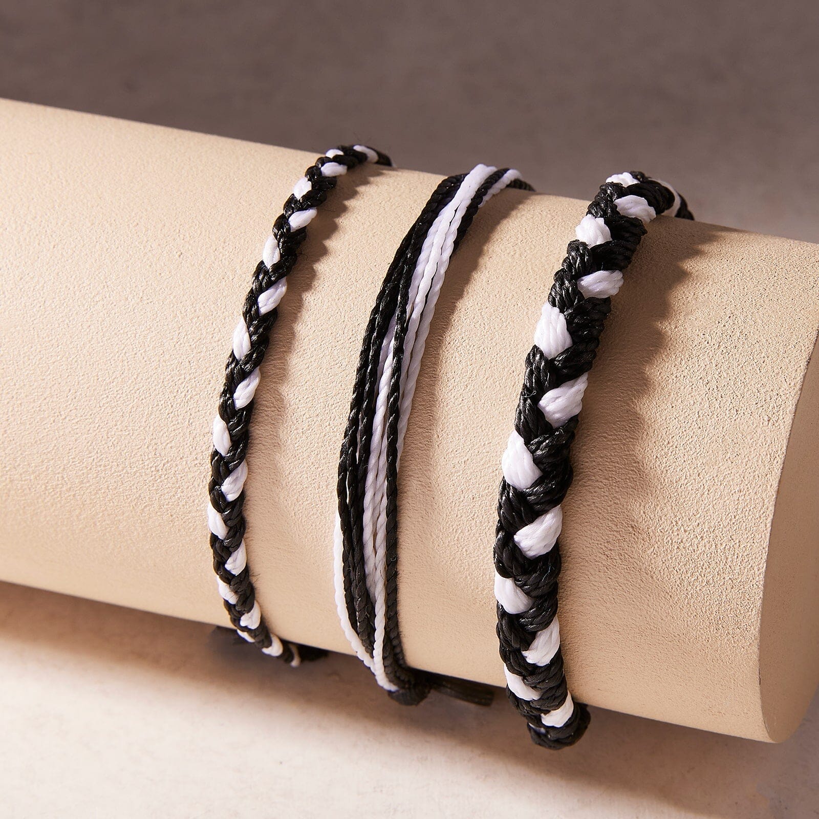 Black & White Collection - Image 4