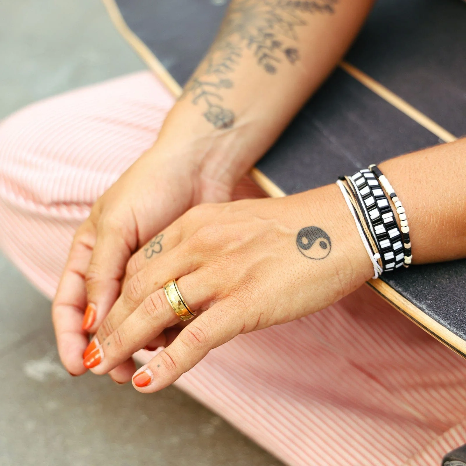 Gold Check Fidget Ring - Image 3