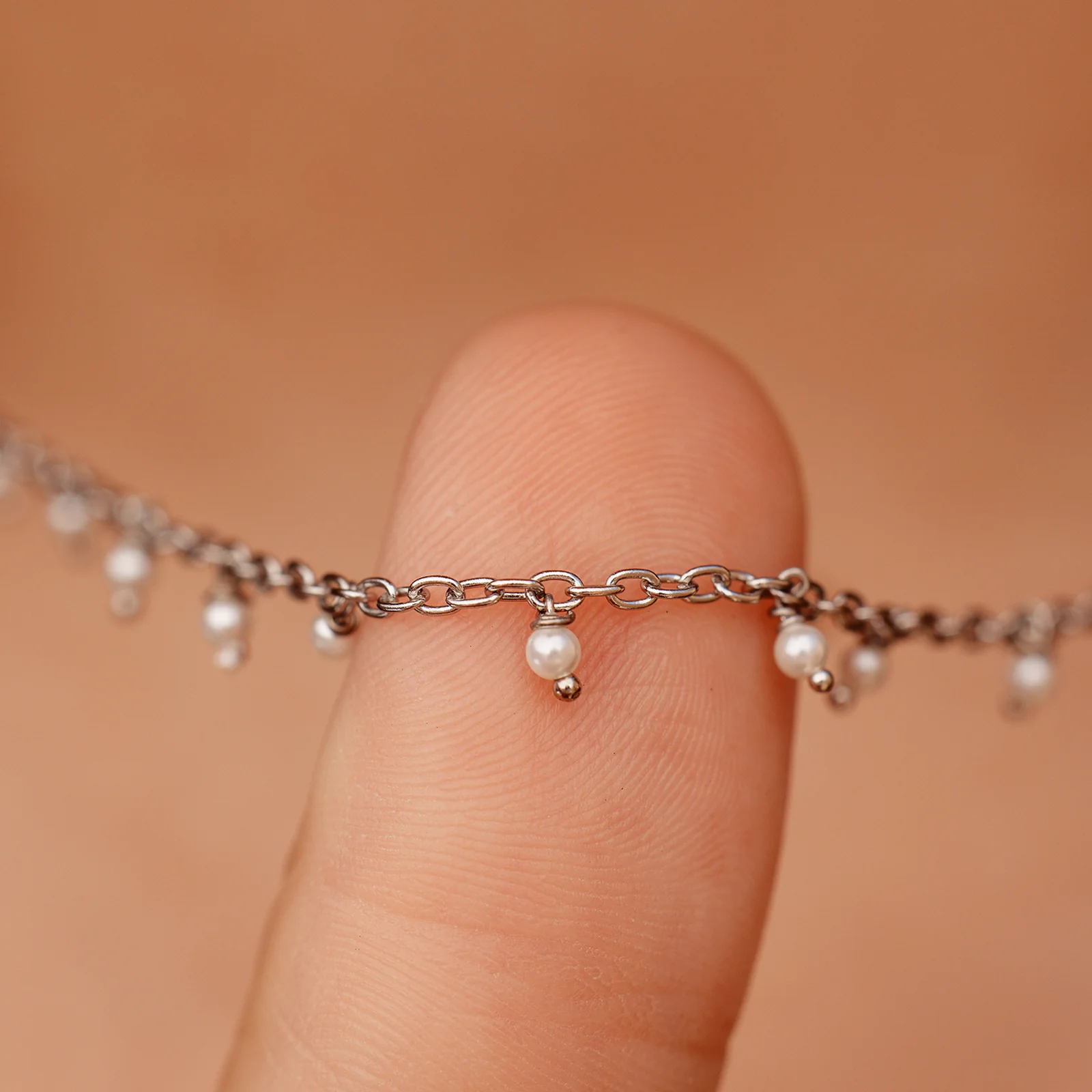 Hanging Pearl Beaded Choker - Image 3