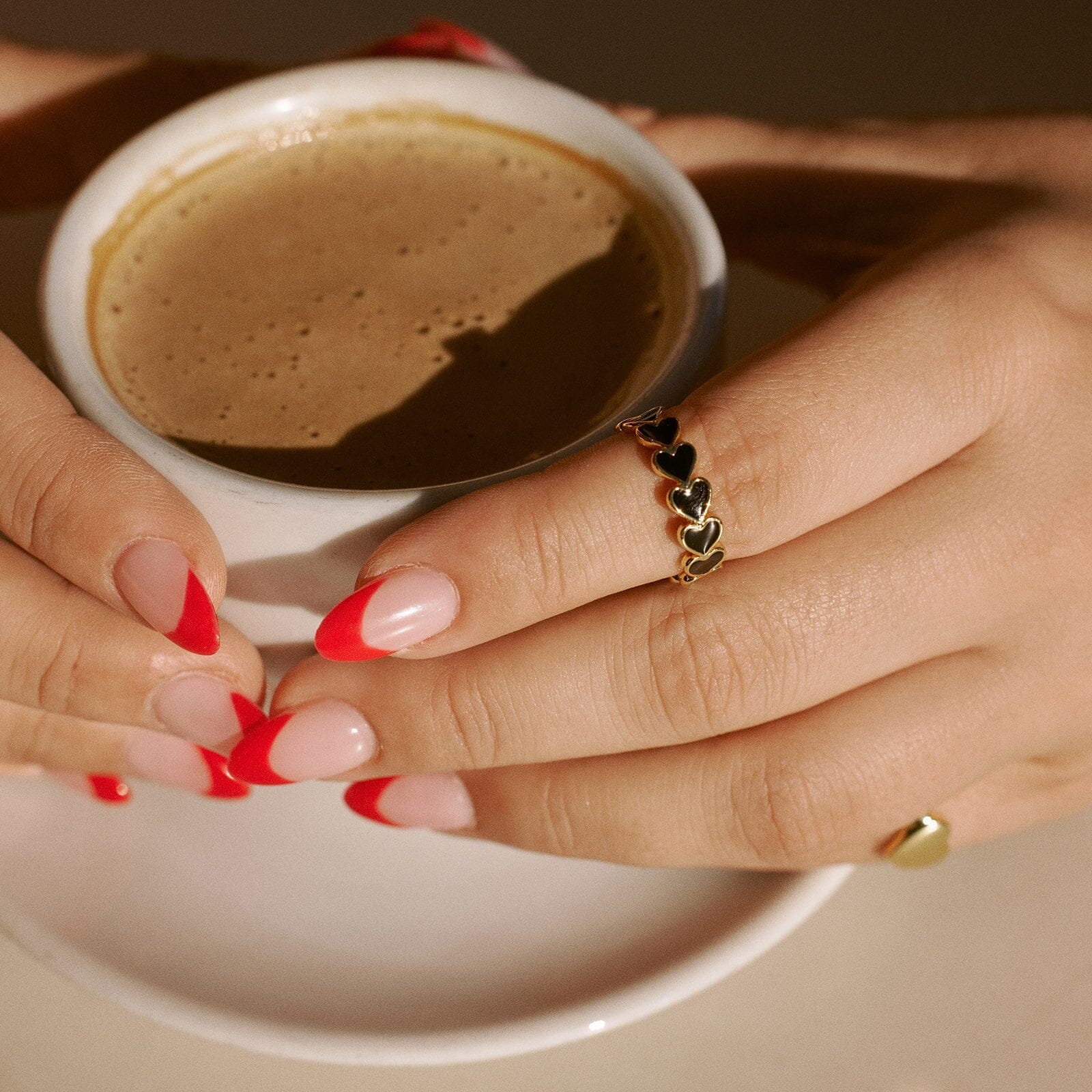 Love Hearts Band Ring - Image 10