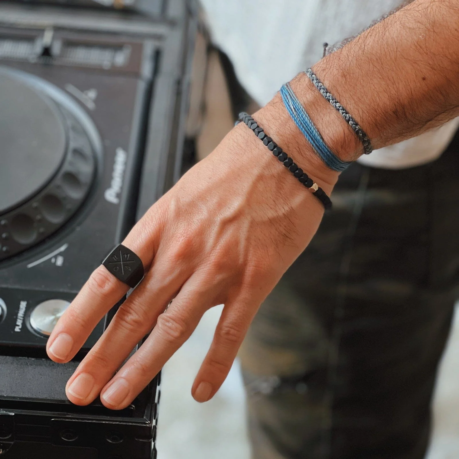 Men's Coated Hematite Stretch Bracelet - Image 13
