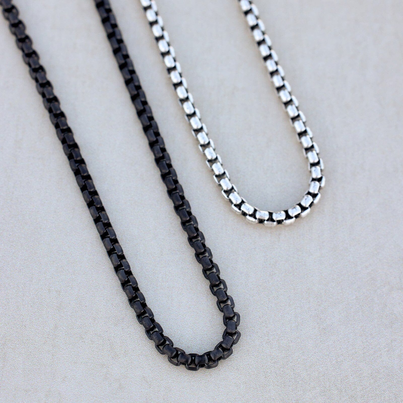 Men's Rolo Chain Necklace - Image 11