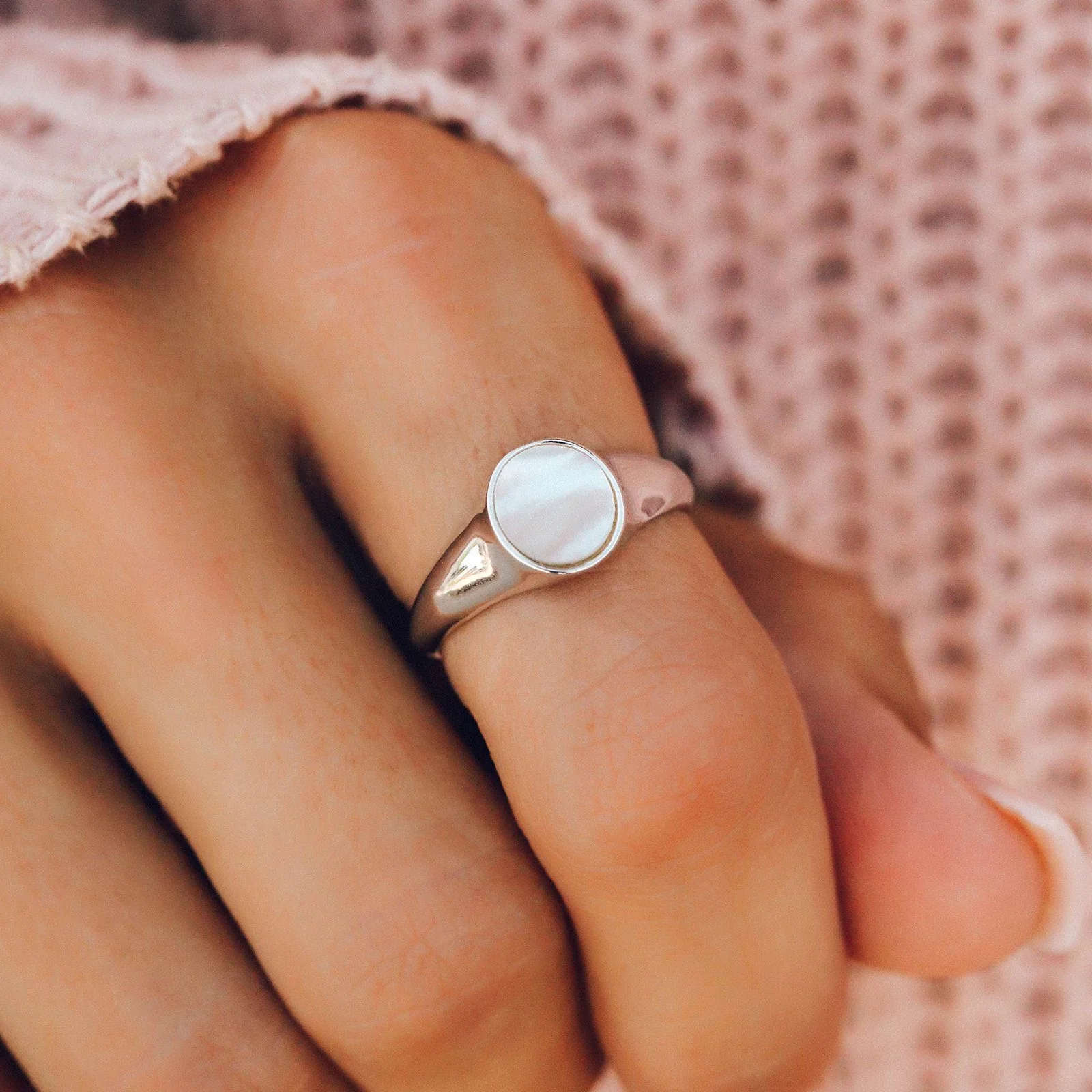 Mother of Pearl Signet Ring - Image 2